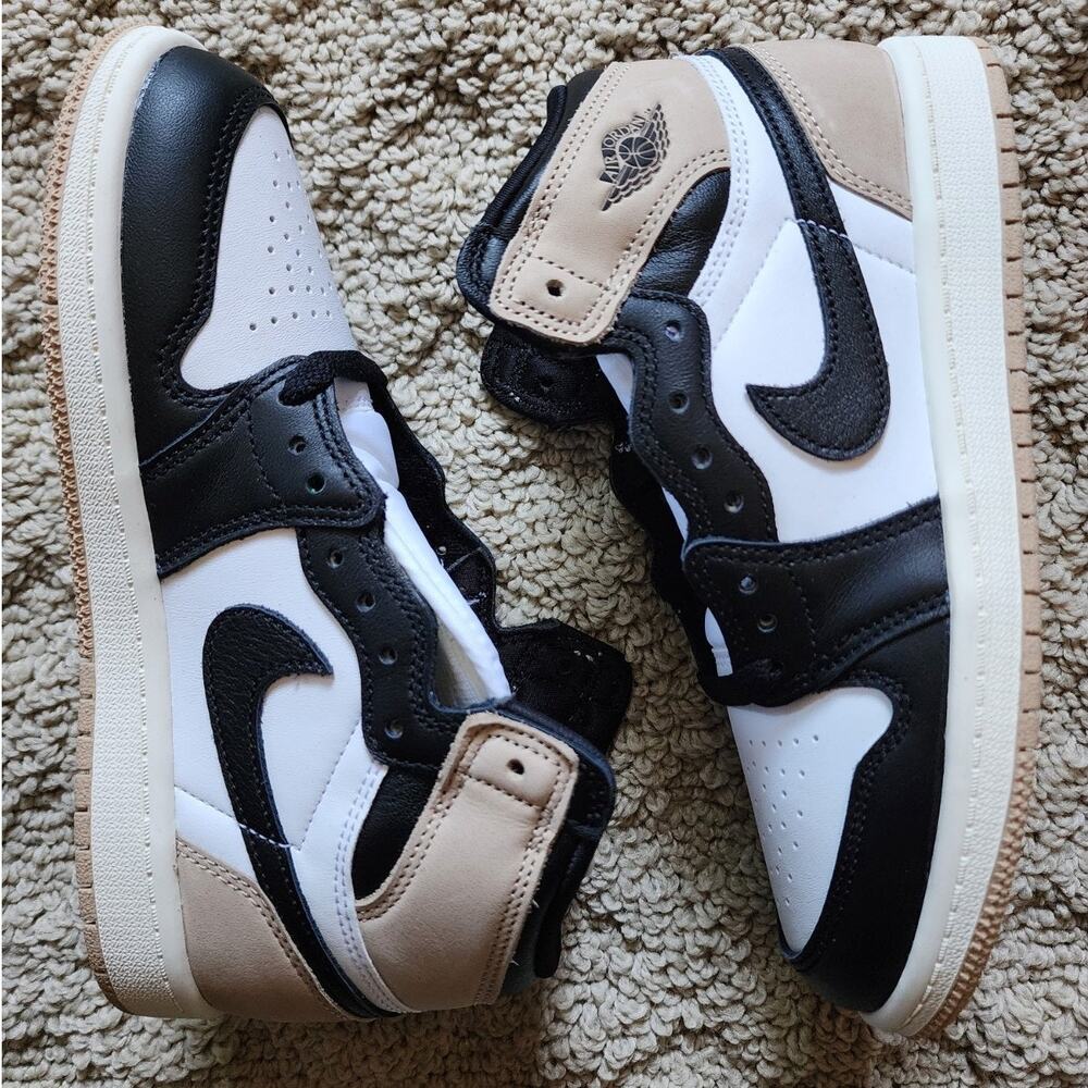 Air Jordan 1 High Retro OG Legend Medium Brown Brand New Sz 3Y